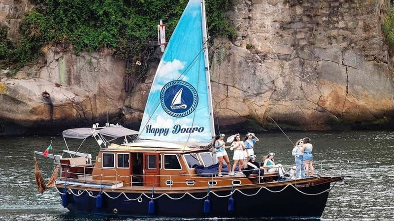 Porto : Party on Private Boat (1-10px) - Key things to know before you go