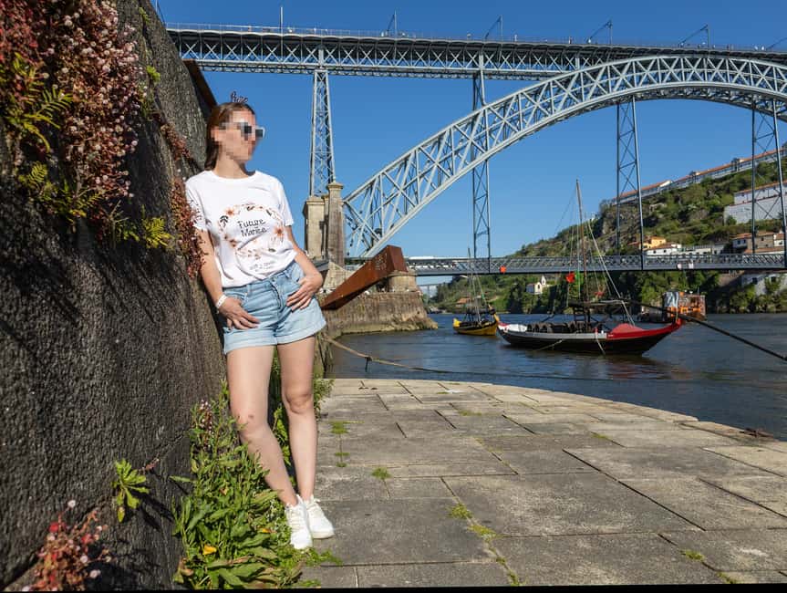 Porto: Photo sessions in Porto city for groups or individuals. - Choosing your setting: city park, riverside, or a beach option