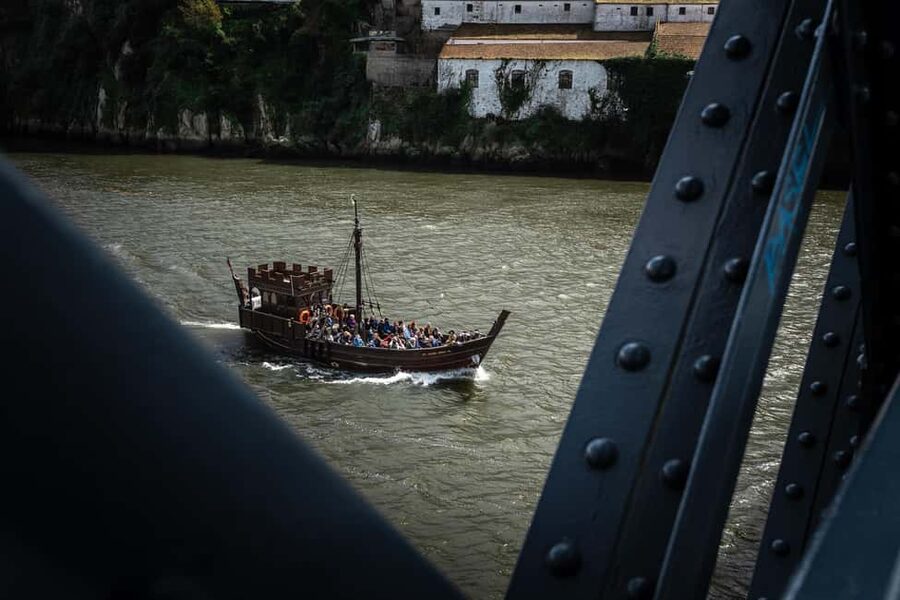 Porto: Pirate Ship Cruise on the Douro River - Price and value: $18 for a short Porto river adventure