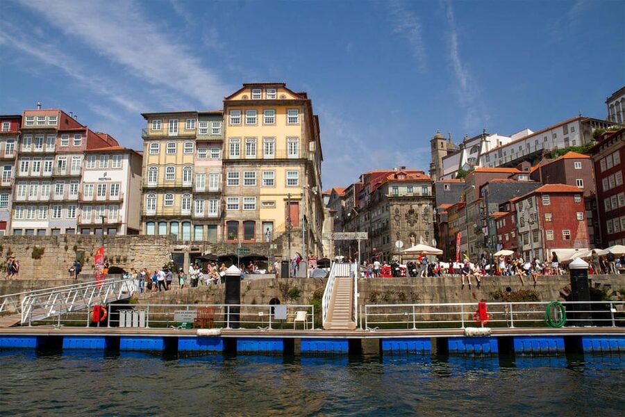 Porto: Port Wine Sunset Boat Tour - The Guided Experience: How The Crew Helps You See More