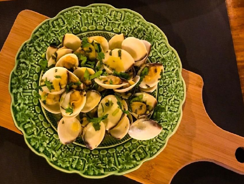 Porto: Premium Portuguese Food Tour and Sightseeing - Where The Walking Starts: Santo Ildefonso and Porto’s Food Mood