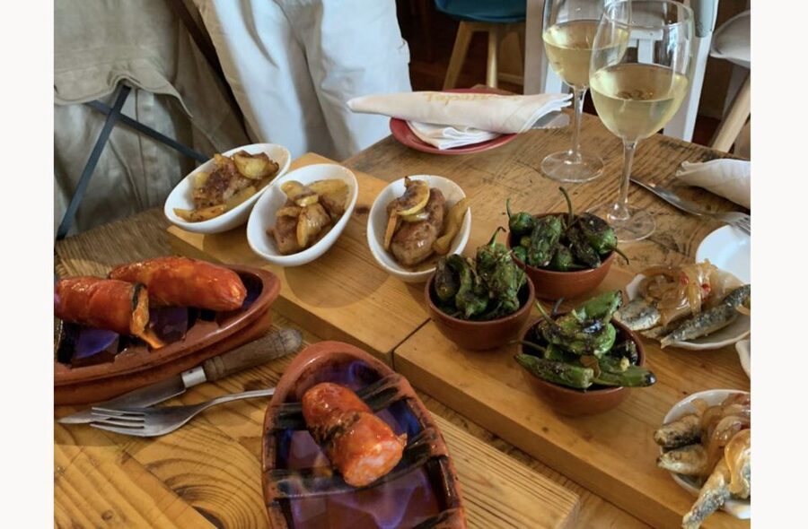 Porto: Premium Portuguese Food Tour and Sightseeing - Stop Three: Second Restaurant Tasting (Another 40 Minutes)