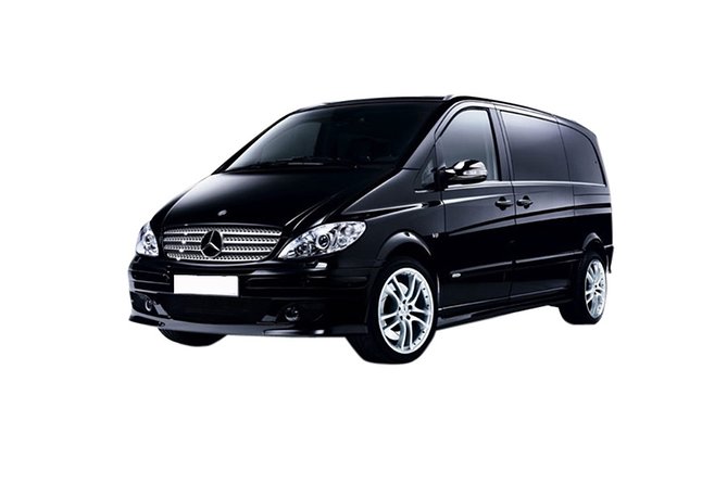 Porto Private Airport Departure Transfer - Door-to-Door Departure to OPO, the Cruise Port, or Campanhã