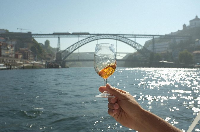 Porto Private Boat Cruise with Port Wine and Snacks - What’s included: port wine, snacks, and guide time