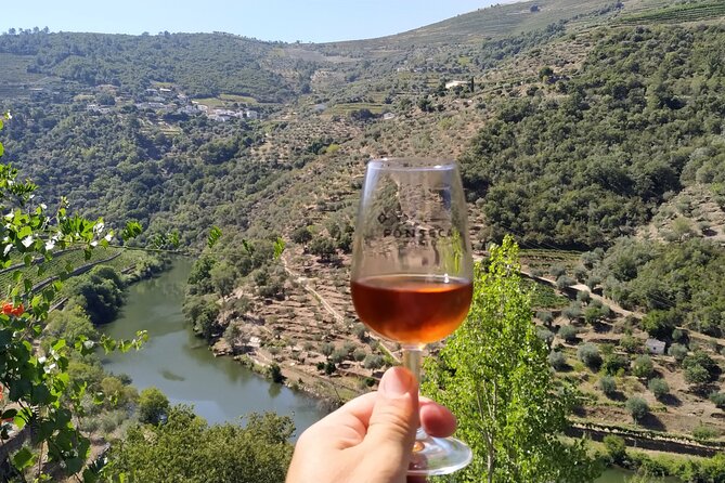Porto: Private Douro Valley All Inclusive: Tastings, Lunch & Boat - Timing, meeting point, and how the day runs