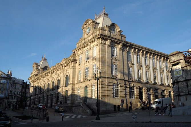 Porto: Private e-Bike Journey Through Historic Center - São Bento Railway Station: azulejos that make the station feel like art