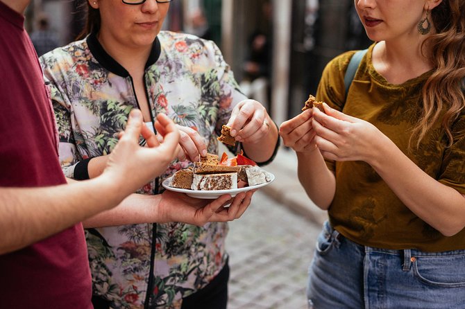 Porto Private Food and Drink Tasting Tour with Local - The guides: what you can expect from real local hosting