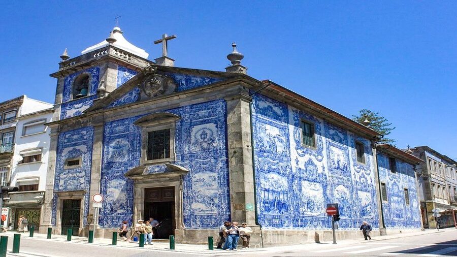 Porto private morning Tour, see the most iconic attractions - Comfort and driving: luxury van beats the rough-stuff tours