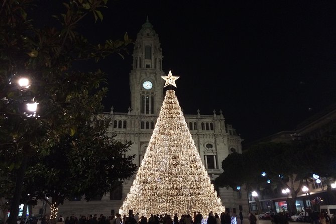 Porto private night Tour, discover the most iconic attractions - Medieval Walls and Gothic Church Stops: Fernandina Wall and Porto Cathedral