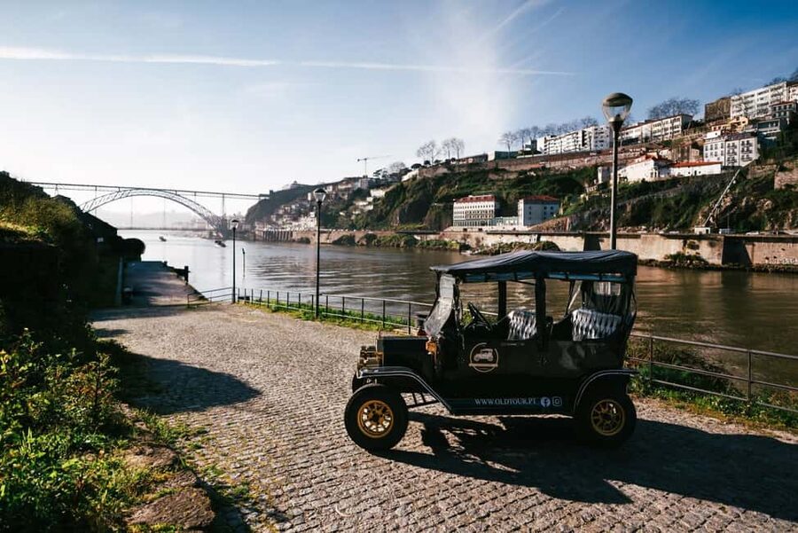 Porto: Private Tour of the Historic City in a Ford T Car - Ponte Maria Pia, Dom Luís I views, and the Eiffel ironwork moments
