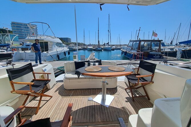 Porto: Private Tour on a Luxury Yacht on the Douro River - Photo sessions you can actually use (instead of just hoping)