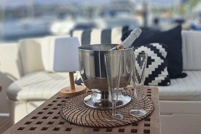 Porto: Private Tour on a Luxury Yacht on the Douro River - Reserva Natural Estuario do Douro: the 1-hour stop that changes the mood