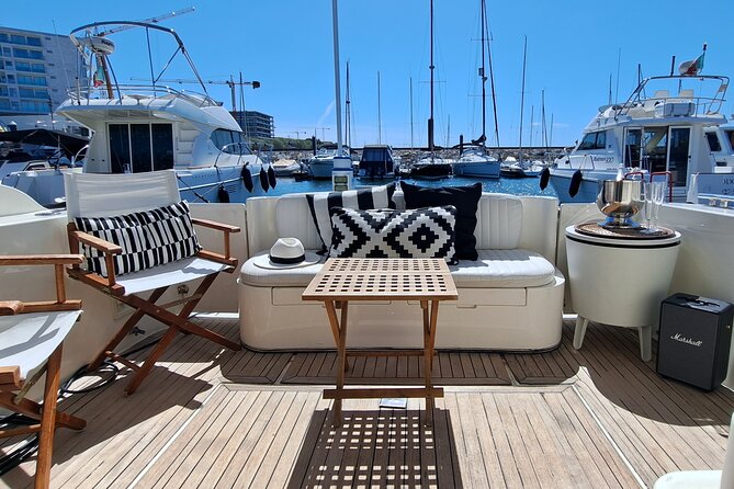 Porto: Private Tour on a Luxury Yacht on the Douro River - What to bring: simple packing that prevents stress