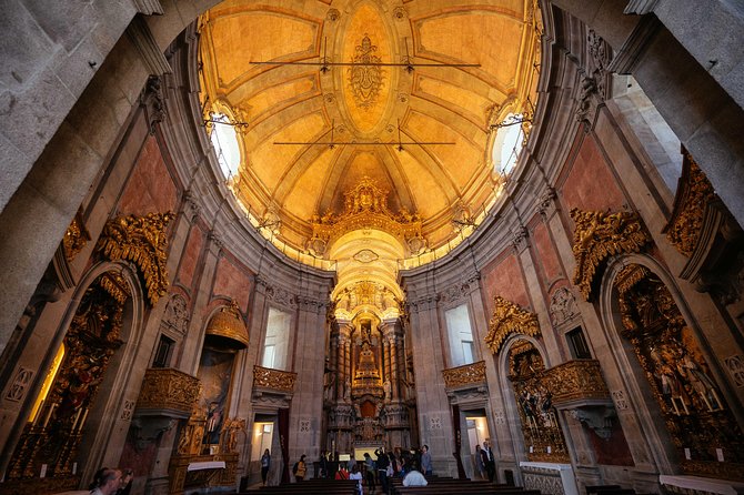 Porto PRIVATE TOUR With Locals: Highlights & Hidden Gems - The Extra Stops Your Guide Might Add (and Why That Flexibility Matters)