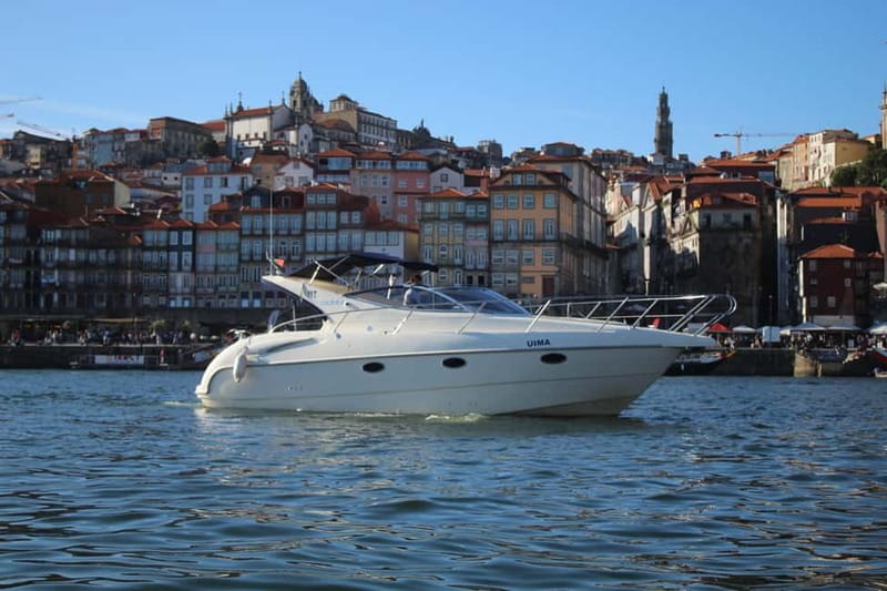 Porto: Private Yacht Tour with Wine, Snacks & 6 Bridges - Freixo Marina to Gaia: Welcome Drink and the River Setup