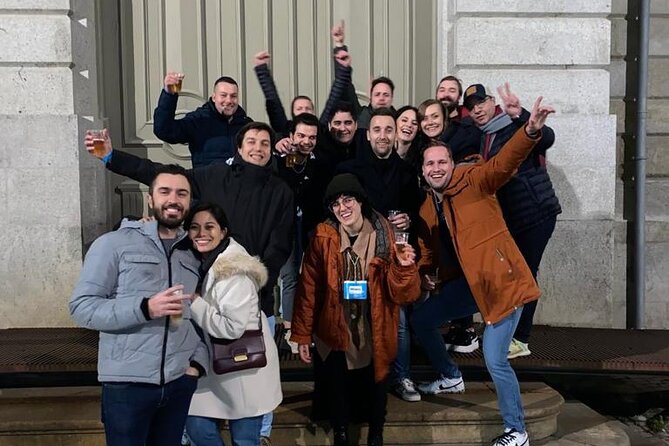 Porto Pub Crawl With Unlimited Beer - Guides and group vibe: what the best nights have in common
