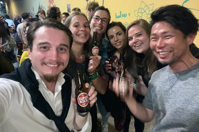 Porto Pubcrawl: 5h,7 Drinks,4 bars &Skip the line Club Entry - What the guides do (and why it matters for solo travelers)