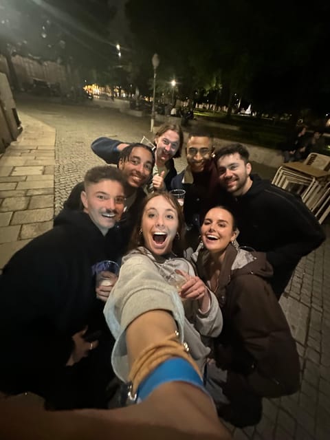 Porto Pubtravelers: Come crawl all the pubs in Porto! - Key takeaways