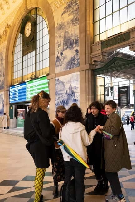 Porto: Queer Walking Tour - The short stop that fills in the gaps between neighborhoods
