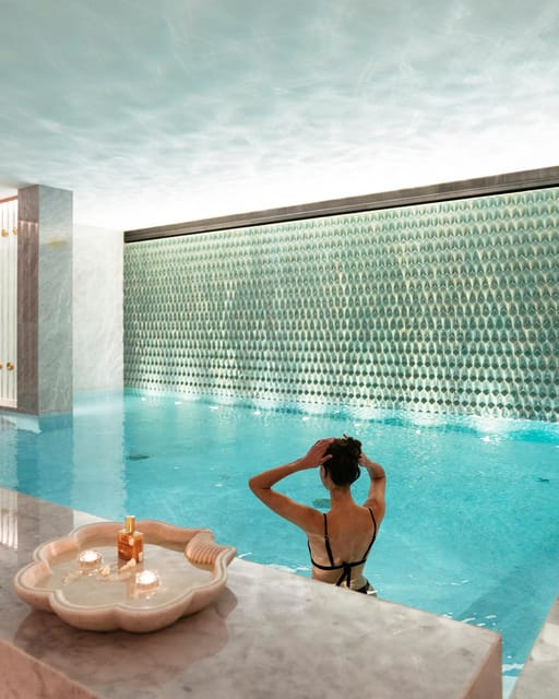 Porto: Relaxing by the pool, sauna and steam room - Your one-hour relaxation circuit: pool, sauna, steam, gym, repeat