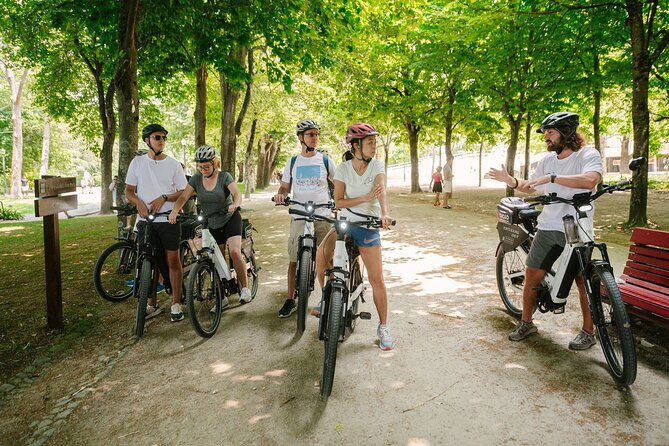 Porto Riverbank E-Bike Tour - Atlantic Coast, Gardens - Parque da Cidade and Parque da Pasteleira: green breaks back toward the Douro