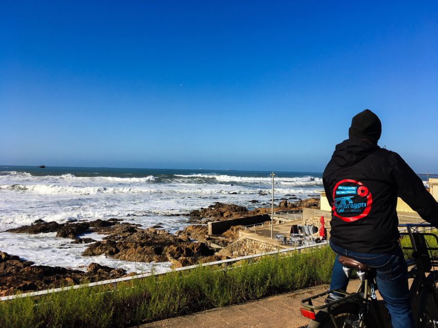 Porto: Riverside Panoramic E-Bike Tour - Foz do Douro and Castelo do Queijo: the river-meets-sea moment