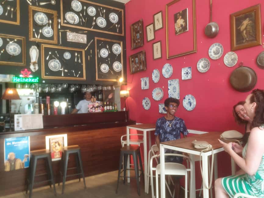 Porto's Flavors & Stories: Food Tasting with Friends - Cedofeita Wine Tasting: When the Guide’s Questions Matter