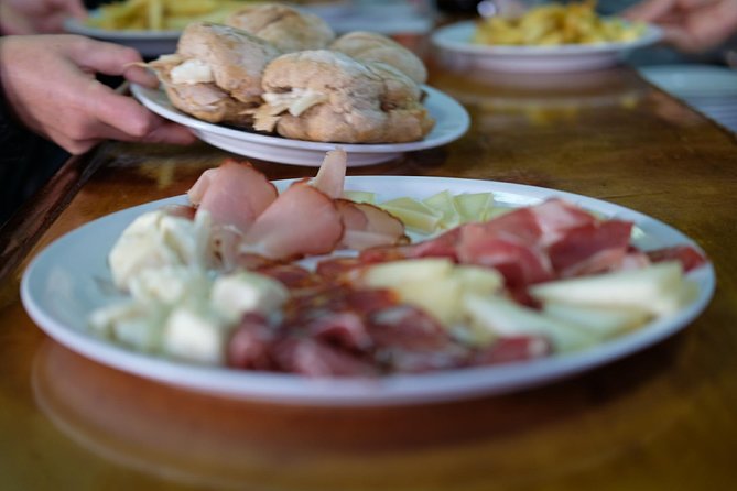 ️Porto’s Secret Traditional Flavours ️ - How the Tour Handles Different Appetites (Including Vegetarians)