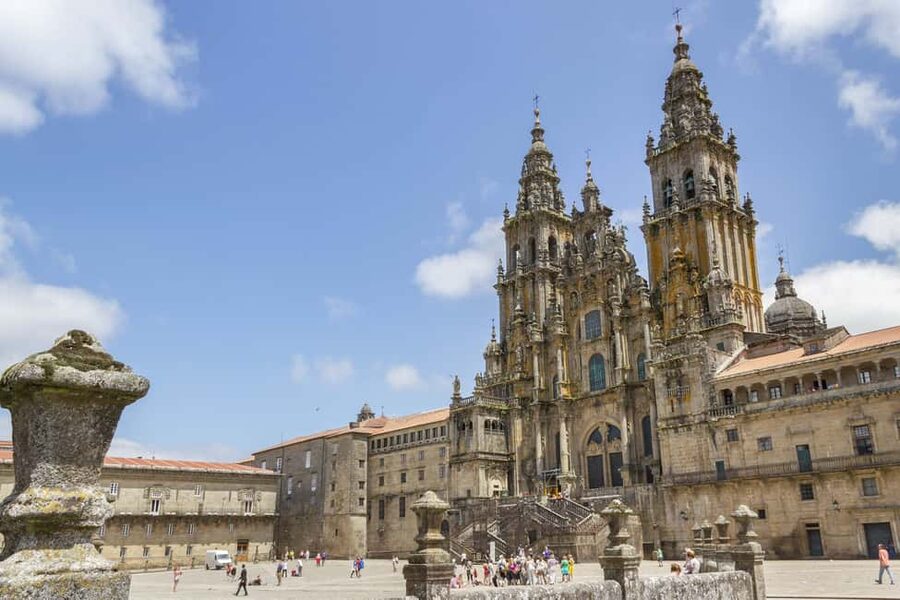 Porto: Santiago de Compostela and Valença do Minho Day Tour - The Coach Time Reality Check: How This 10-Hour Day Feels