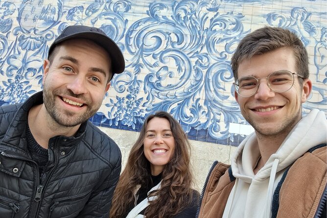 Porto Scavenger Hunt and Sights Self-Guided Tour - Key highlights worth your time
