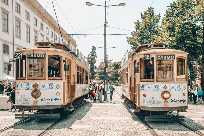 Porto Scavenger Hunt and Sights Self-Guided Tour - Stop 3: São Bento Station Questions That Turn Looking Into Learning