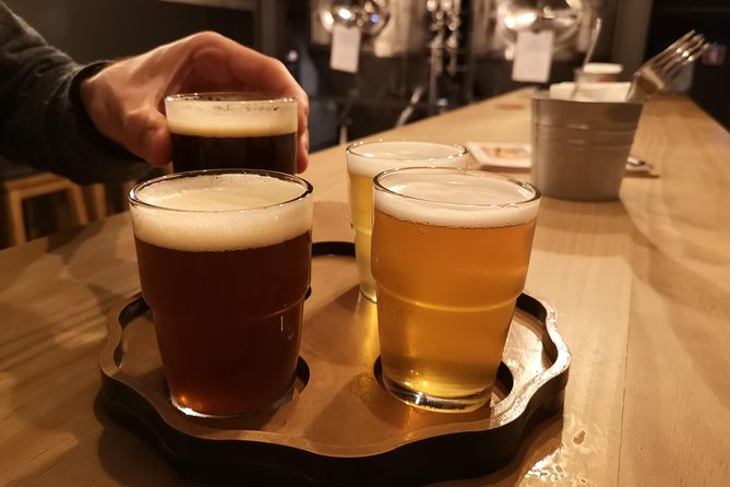 Porto Secrets, Craft Beer & Wine by Food Lover Tour - Your night at 6 pm: meeting near Praça de Carlos Alberto