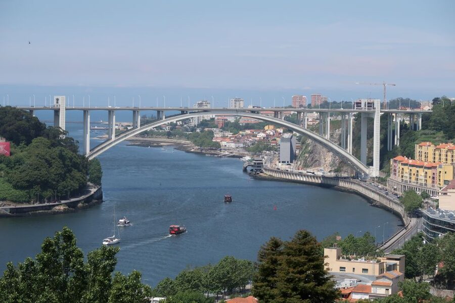 Porto: Self-Guided Bike and Boat Tour with Port Wine Tasting - How the Porto to Gaia loop actually works in real life
