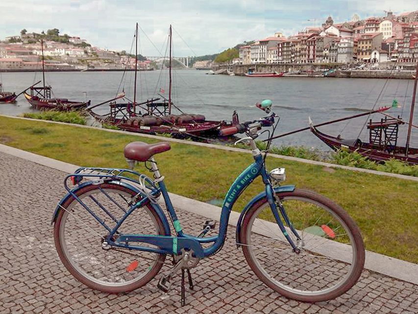 Porto: Self-Guided Bike and Boat Tour with Port Wine Tasting - Dom Luís I Bridge: your first big payoff on two wheels