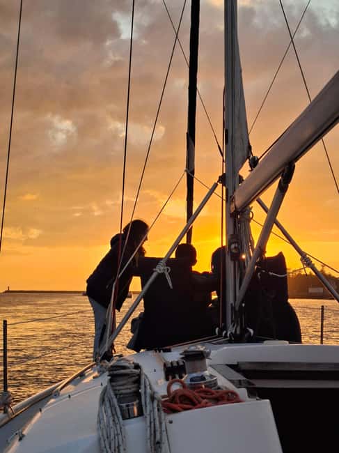 Porto shared Thullium Sailboat, enjoy magic sunset&open sail - Crew-led commentary: local Porto and Gaia context, without turning it into a lecture