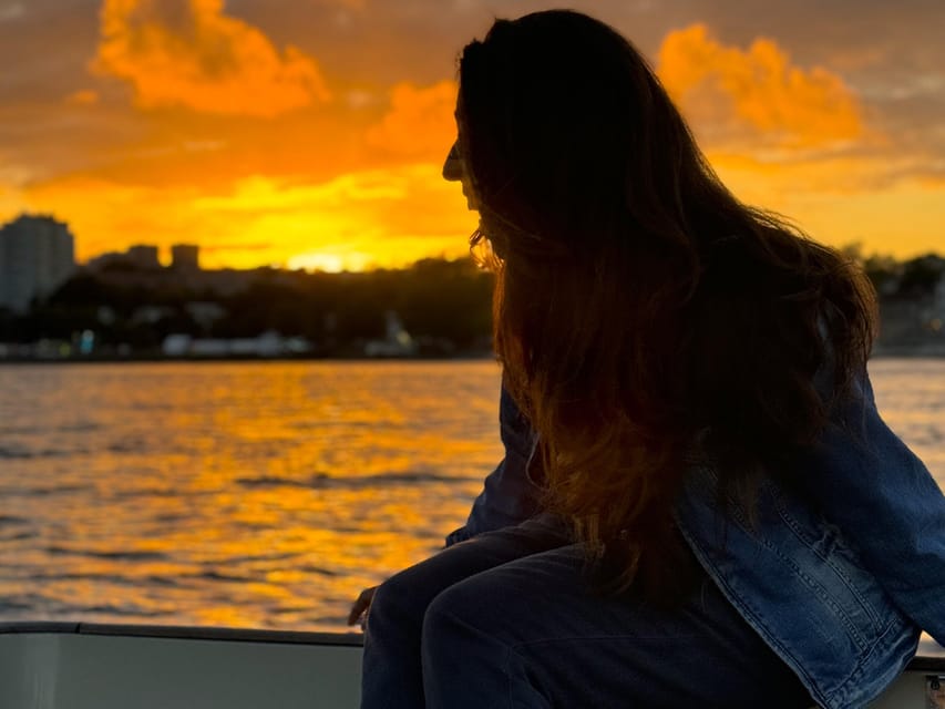 Porto: Six Bridges Douro River Cruise with Drinks - Sunset Light on the Douro: why golden hour pricing can actually be worth it