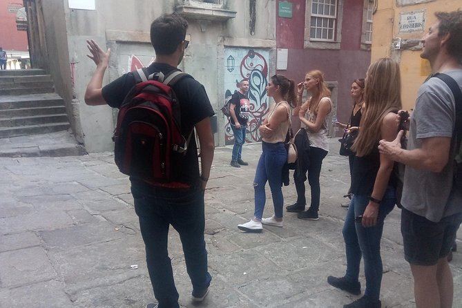 Porto Street Art Tour - Between walls: the tour’s real superpower