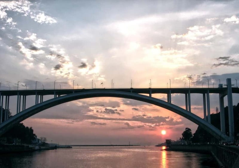 Porto: Sunset Cruise on the Douro River & Iconic Bridges - Key highlights you’ll actually use