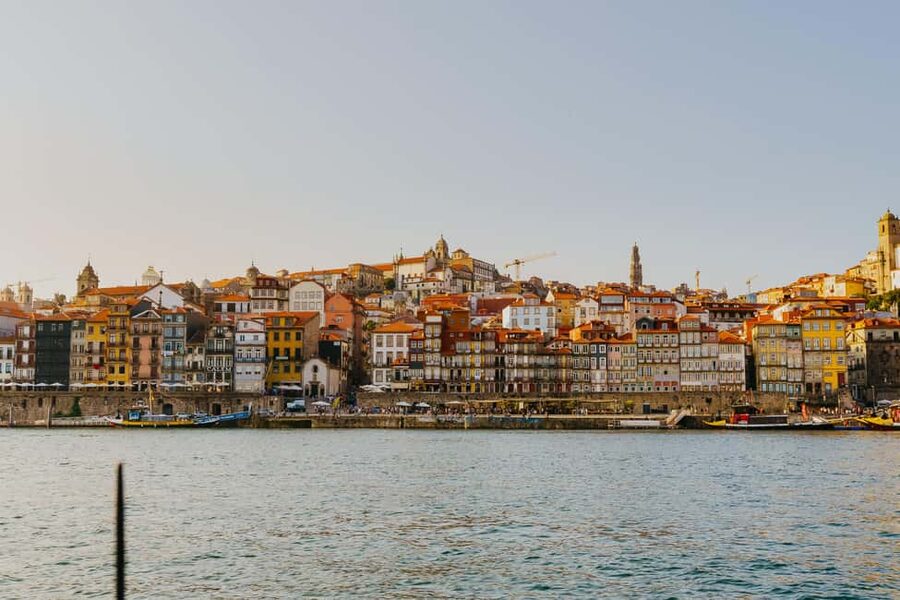 Porto: Sunset Cruise with Welcome Drink in a Sailboat - The 2-hour Douro route: what you see from water level
