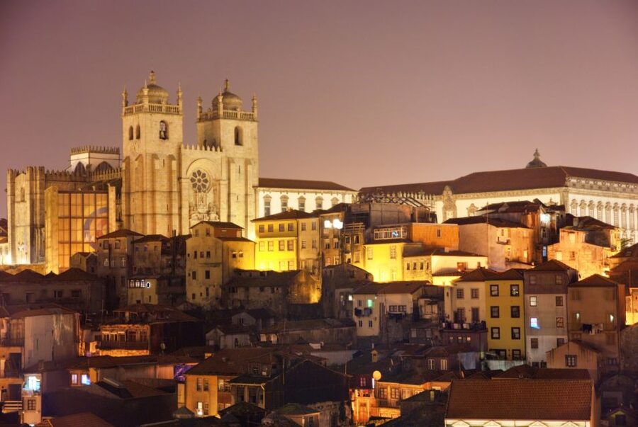 Porto: Sunset Walking Tour with Port Wine and Views - Final call: Who should book this Porto sunset walking tour?