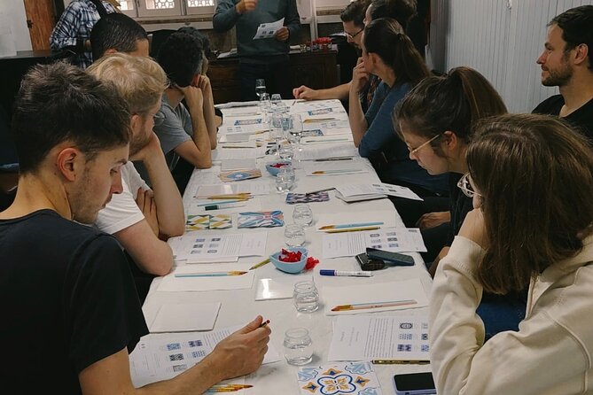Porto: Tile Painting Workshop with Porto Wine - Sé do Porto - What the Drinks and Snacks Change About the Experience