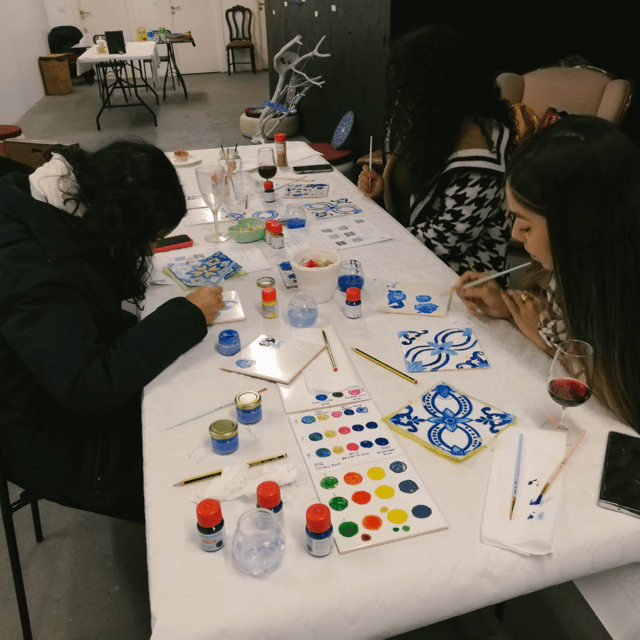 Porto: Tile Painting Workshop with Porto Wine - Sé do Porto - Price and Value: $41 for a Taught Souvenir and a Real Cultural Moment