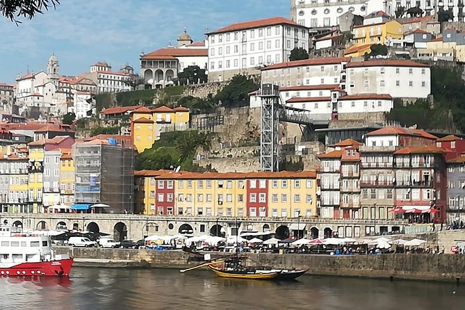 Porto to Lisbon Up to 4 Stops: Aveiro, Nazare, Fatima & Obidos - Nazaré: the Atlantic drama from fishing village to surf mythology