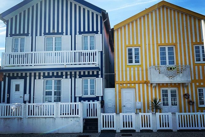 Porto to Lisbon Up to 4 Stops: Aveiro, Nazare, Fatima & Obidos - Fátima: a pilgrimage stop that needs crowd-aware timing