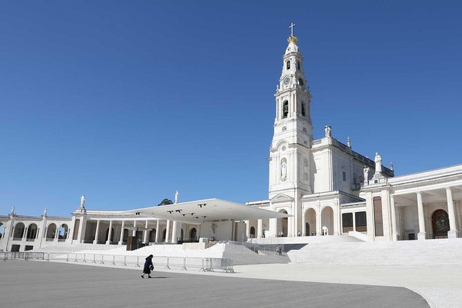 Porto to Lisbon up to 5 stops Aveiro Coimbra Fátima Nazaré Óbidos - Fatima: Sanctuary Focus, Chapel Moment, and Lunch Time