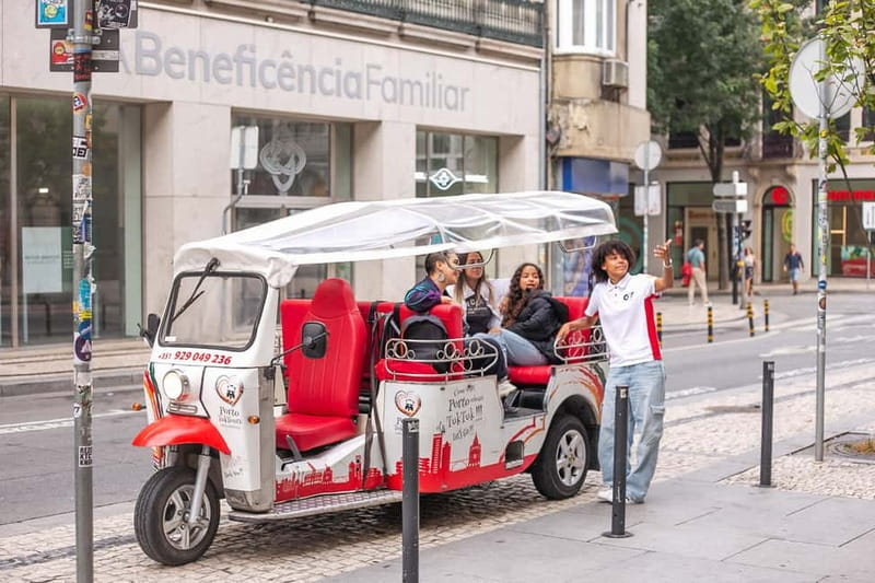 Porto Tour: One tour, a thousand stories by tuk tuk - 3 hours - Listening to Porto: stories, facts, and a guide who adapts