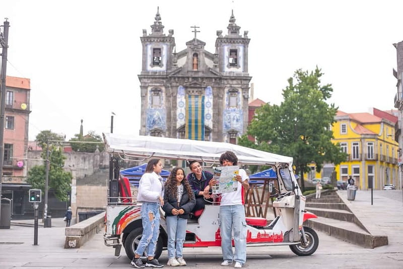 Porto Tour: One tour, a thousand stories by tuk tuk - 3 hours - Less touristy corners and market-time moments