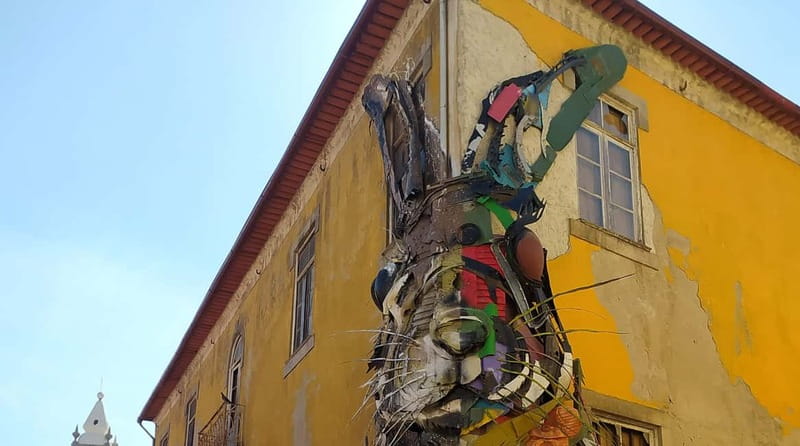 Porto Tour: Street Art & Architecture Experience 3h - Vhils and Odeith: reading murals like a pro (without trying too hard)