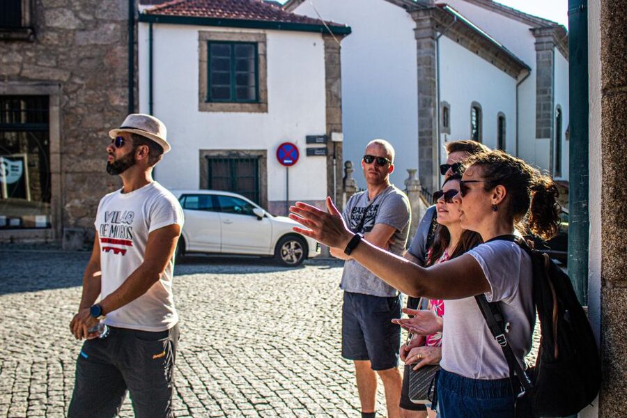 Porto tour with Port Wine tasting in a hidden wine cellar! - São Bento Station tiles: when the “detour” is the best part