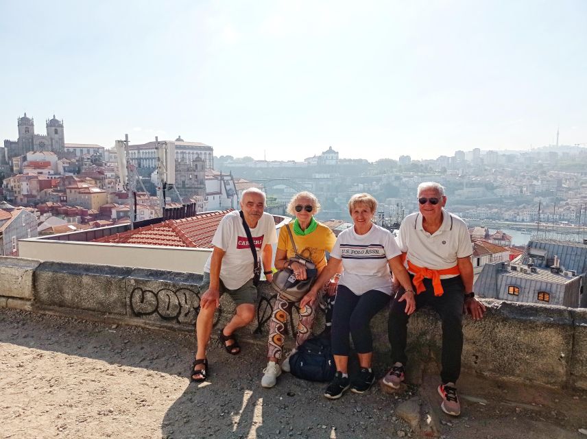 Porto tour with Port Wine tasting in a hidden wine cellar! - Food and Porto tips: what you can do the same day